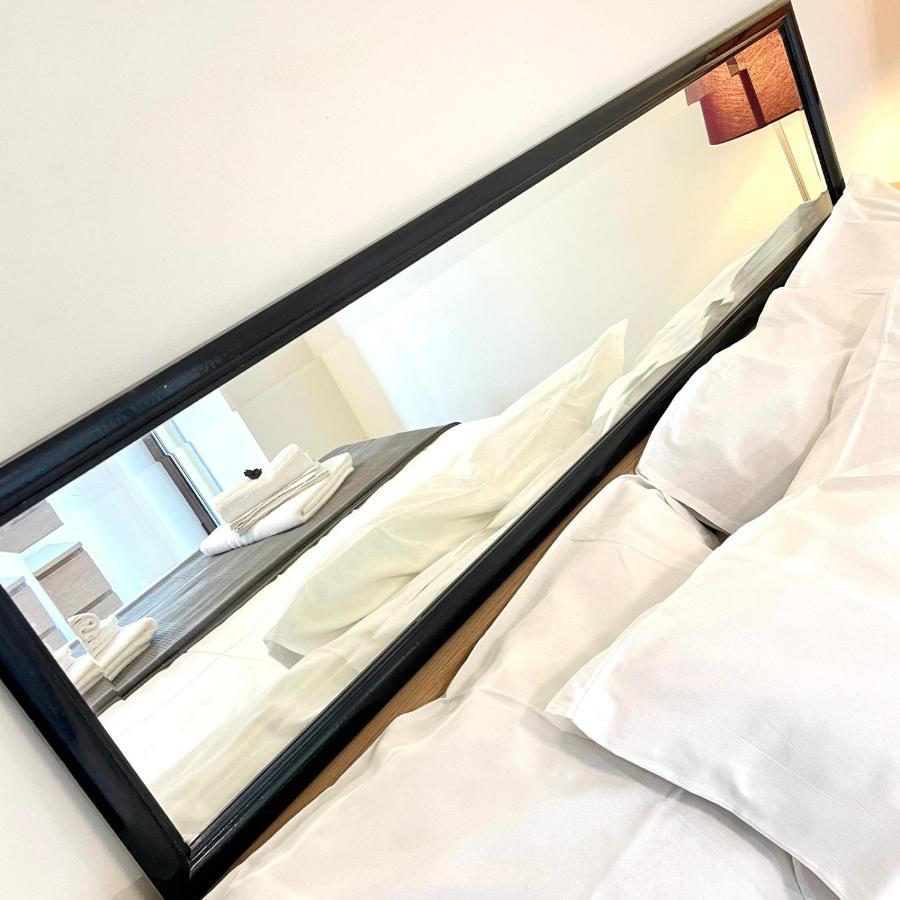 K-rome Airport Sea View Apartment *